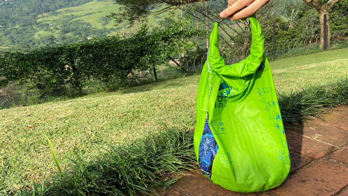 100％本物 旅行用洗濯袋 Scrubba Washbag スクラバ ウォッシュバッグ 便利トラベルグッズ キャンプ 携帯用洗濯袋 ウォッシュ? 