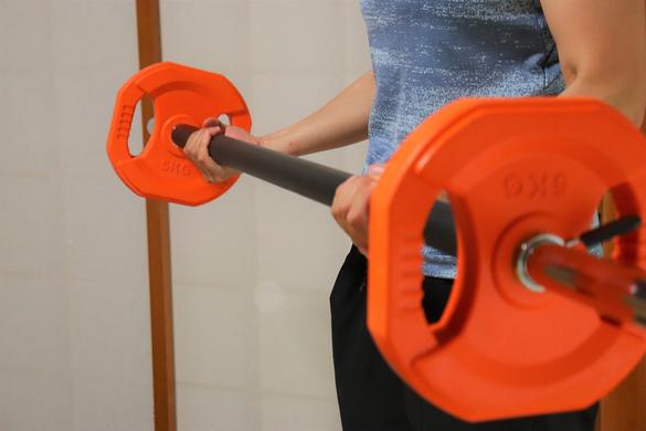 イージーフィットネスバーベルを使っておうちで本格トレーニング 