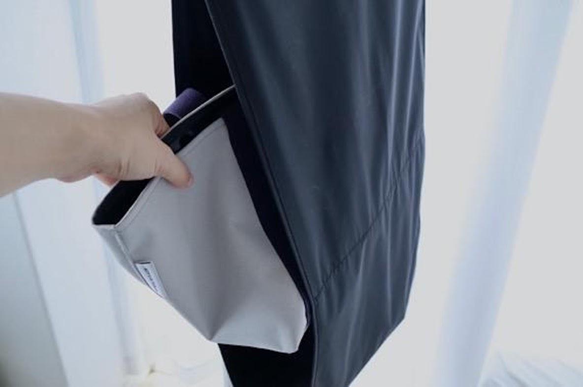 無印良品の吊るせる収納でクローゼットの隙間を有効活用。これは