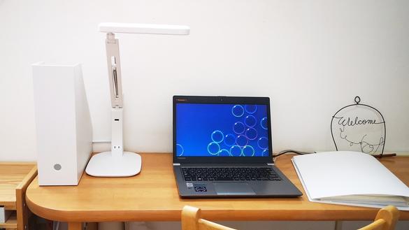リニューアルした無印良品のデスクライトは、1台2役の頼れる存在