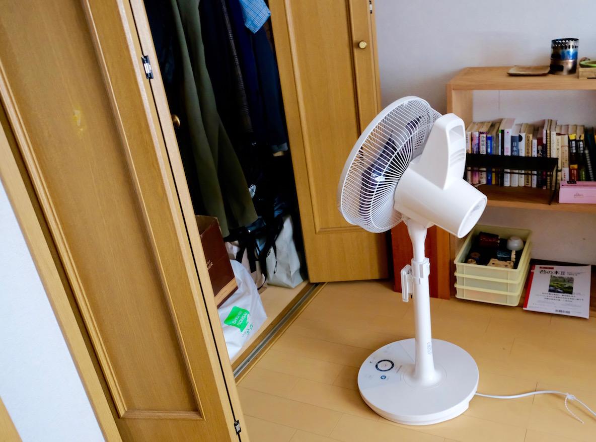 シャープのプラズマクラスター扇風機が大活躍！ 衣類の消臭もでき