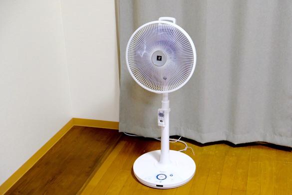 シャープのプラズマクラスター扇風機が大活躍！ 衣類の消臭もでき  
