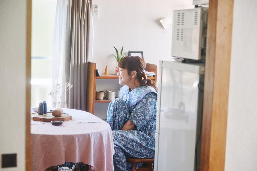 美容師の高山さんが住む築44年のレトロアパート