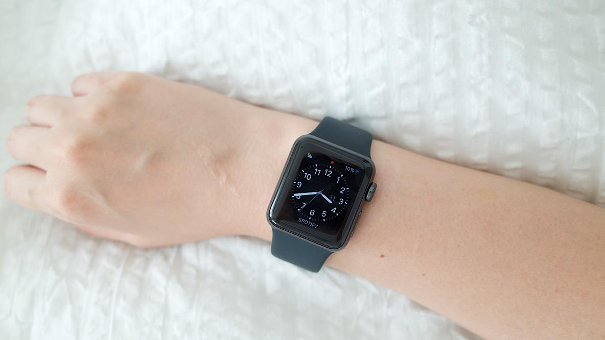 apple watch Apple Watch series3 38mm 本体バッテリー最大容量100%
