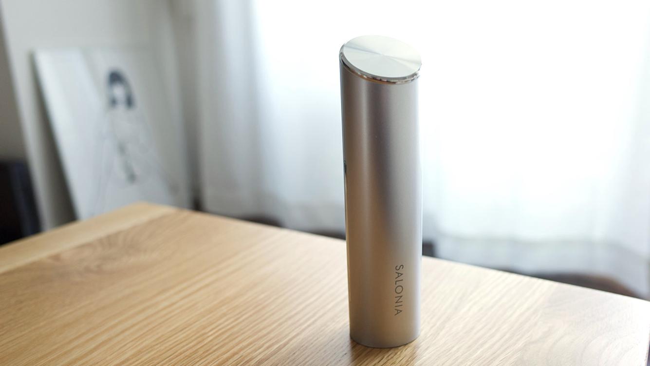これが「美顔器」って信じられる？ たった3分で肌がこんなに潤うとは！