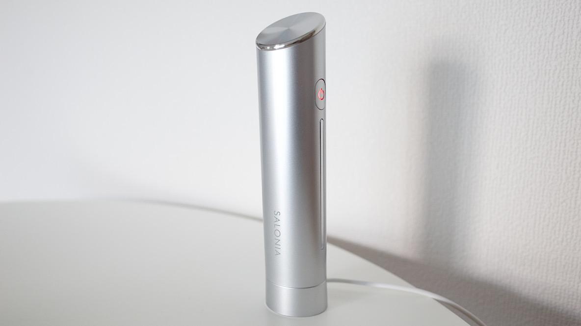 これが「美顔器」って信じられる？ たった3分で肌がこんなに潤うとはね