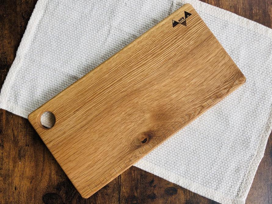 "SCENE LOGO" SCALE CUTTING BOARD