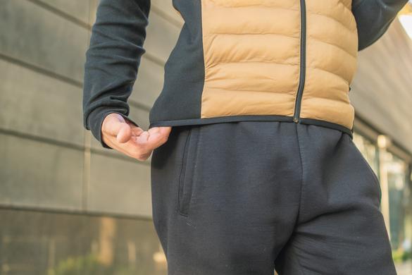 THE NORTH FACEの冬用ベスト、ダウン並みに軽くて温かい