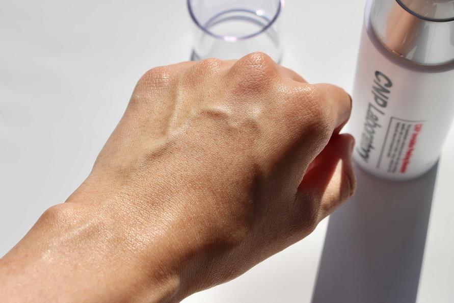 CNP 「INVISIBLE PEELING BOOSTER 」