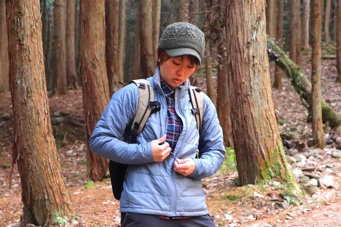 アウトドアから日常まで、幅広く活躍してくれる「山シャツ」の