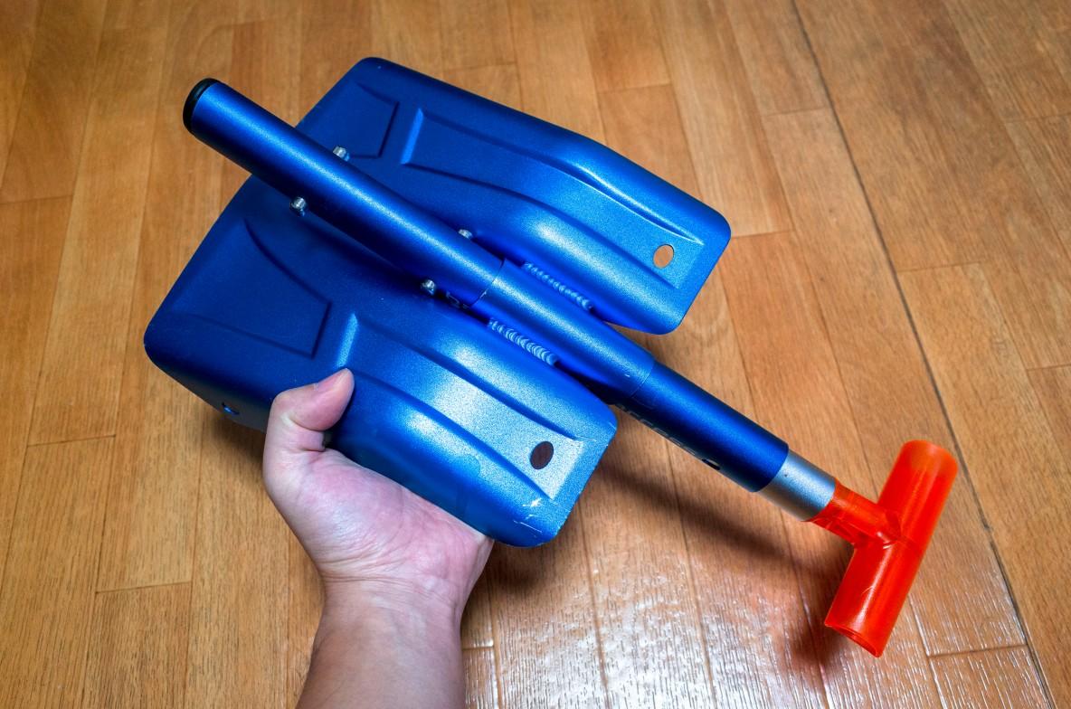 BCAの「BOMBERSHOVEL B-1EXT」を雪山登山初心者にすすめたい理由