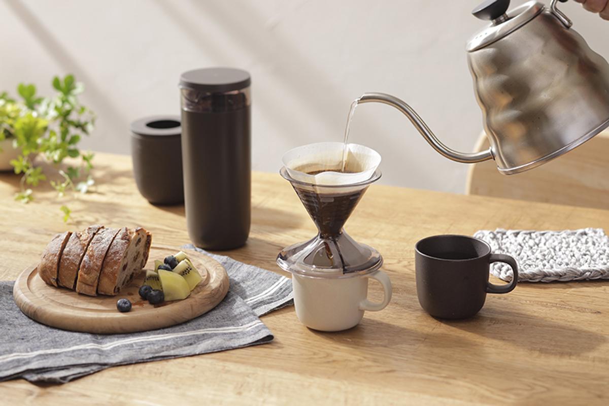 コーヒーレディ　逆さ マーナのコーヒーシリーズを使えば、初心者でも毎回美味しく淹れられるらしい | ROOMIE（ルーミー）