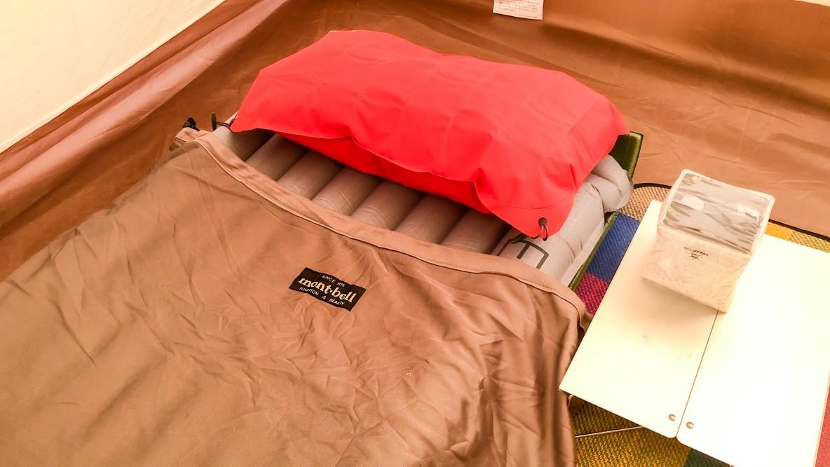 モンベルの「ウォームアップシーツ」で寝袋の保温力をアップ！ 寝袋とあわせて持っておきたい逸品だ | ROOMIE（ルーミー）