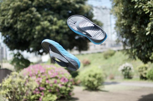 HOKA ONE ONEの「ORA RECOVERY FLIP」は快適過ぎる一足だった | ROOMIE