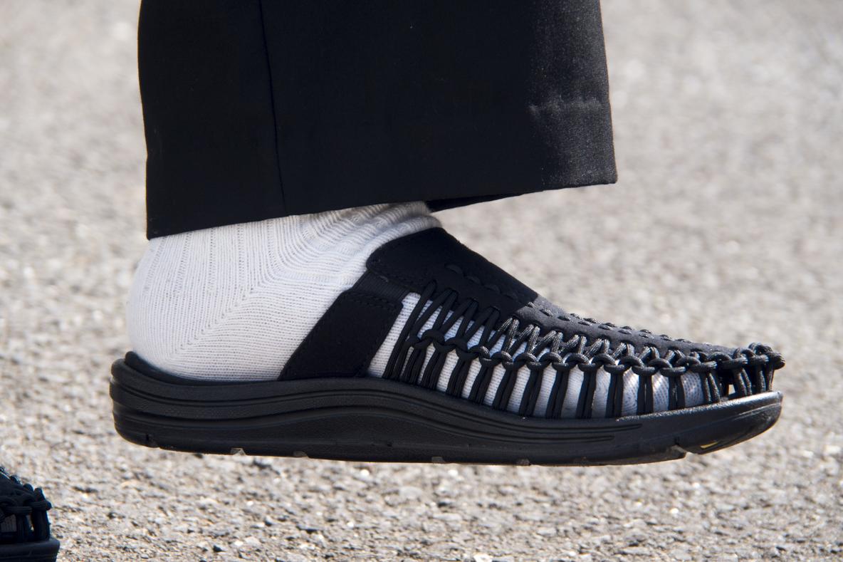 [キーン] KEEN サンダル ユニーク ツー スライド メンズ　26cm 美品 楽天市場】KEEN キーン サンダル メンズ UNEEK SLIDE ユニーク