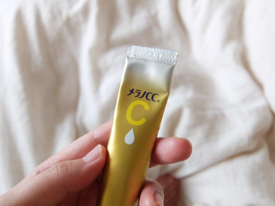 ロート製薬 「メラノCC 薬用しみ集中対策 プレミアム美容液」