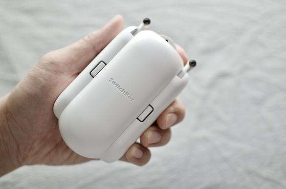 SwitchBotカーテン」があれば、100均のカーテンもスマート
