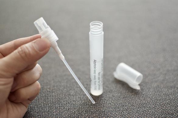アルコール対応のペン型スプレーボトルを使い始めたら、除菌の回数が