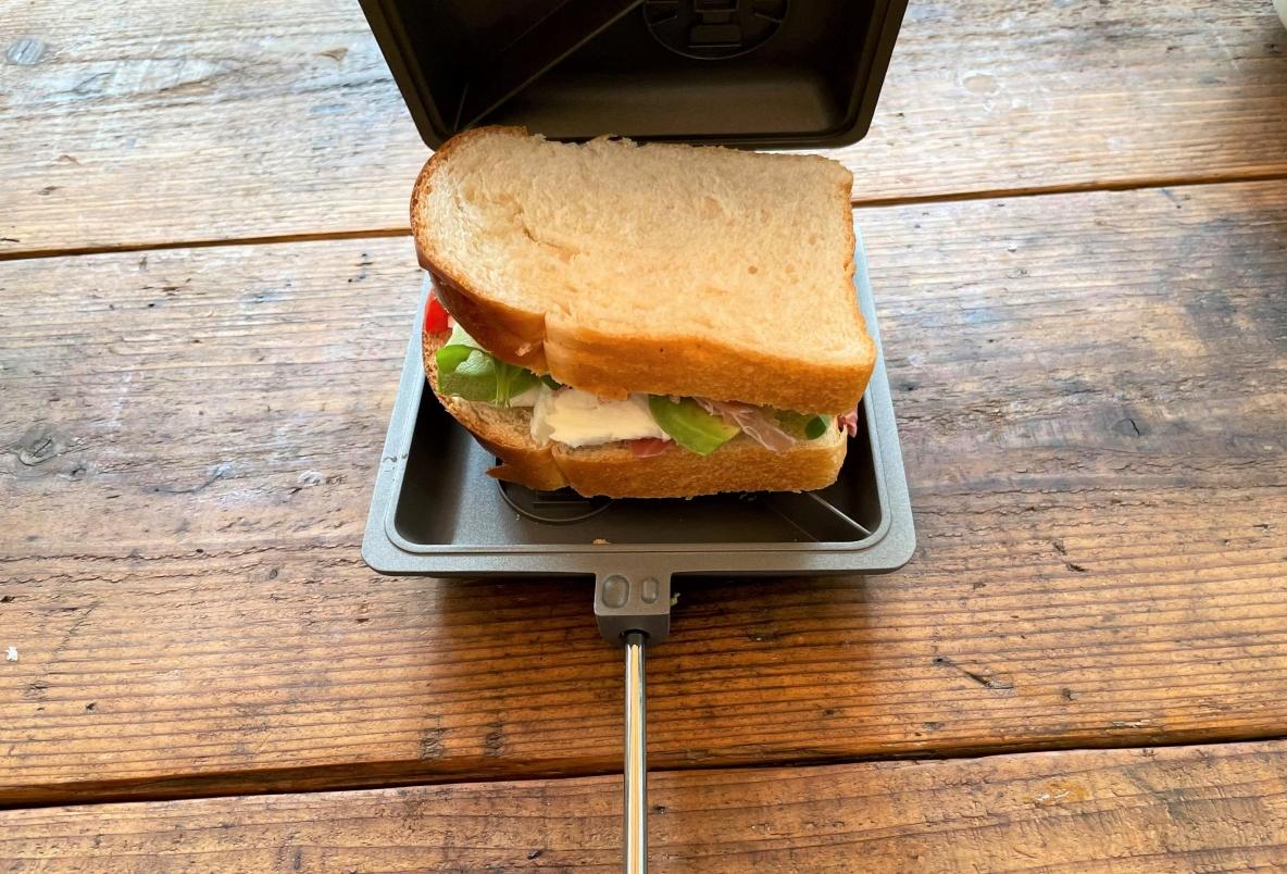 ホットサンドクッカーを比較しました！スノーピーク、4w1h