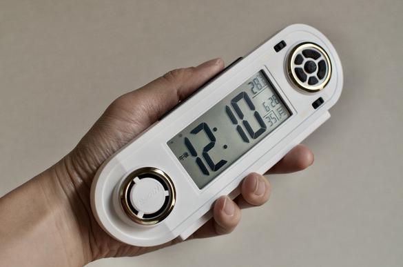 SEIKOの「爆音目覚まし時計」を20年以上使い続けています SEIKOの「爆音目覚まし時計」を20年以上使い続けています