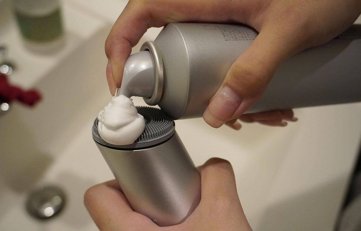 サロニアの「こすらない洗顔ブラシ」で、使用後の肌が柔らかくもちもち