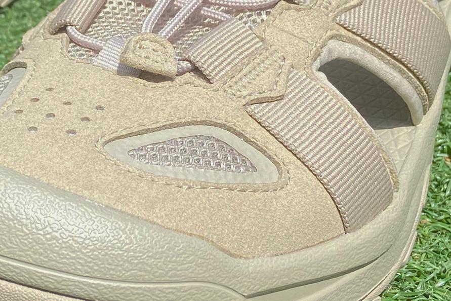 tevaのOMNIUM FAUX-SUEDE