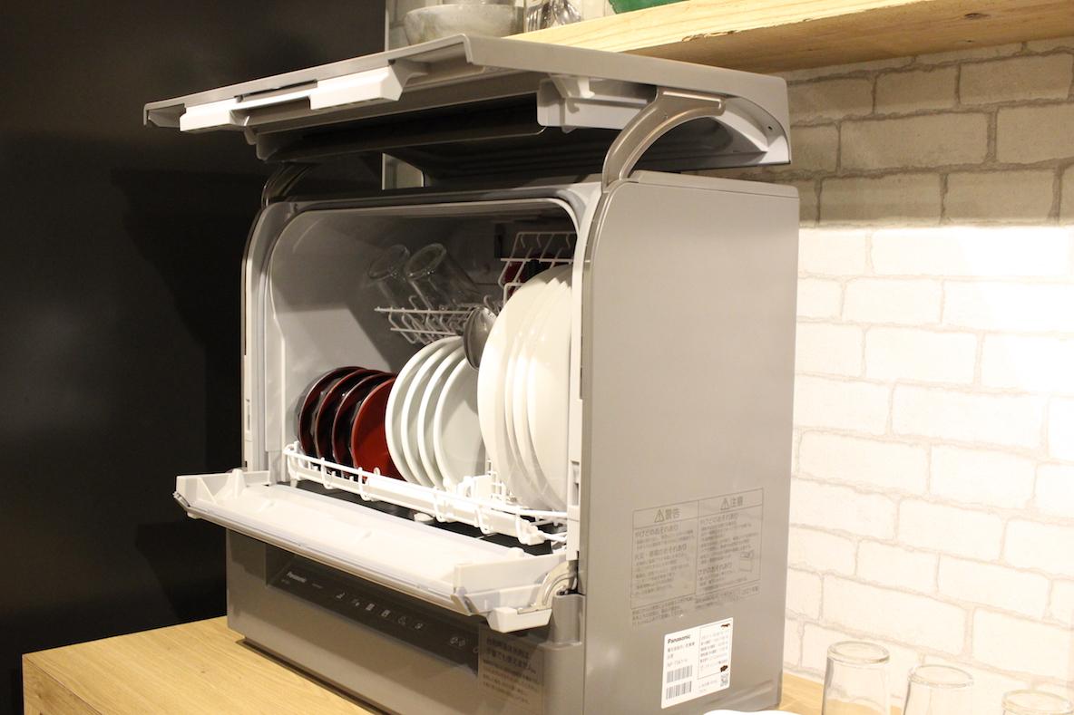 Panasonic（パナソニック）で新発売の「スリム食洗機」で、キッチンの 