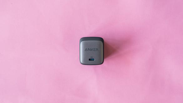 Ankerの最新小型充電器が1つあれば、だいたいのガジェットが急速 Ankerの最新小型充電器が1つあれば、だいたいのガジェットが急速