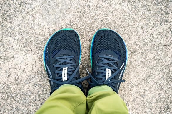 極上美品アルトラトレッキングESCALANTE登山ハイキングシューズエスカランテ ALTRA / ESCALANTE 4 汎用性NO.1 の快適シューズを早速レビュー