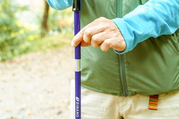 SINANOのトレッキングポールは登山初心者にオススメしたい機能が