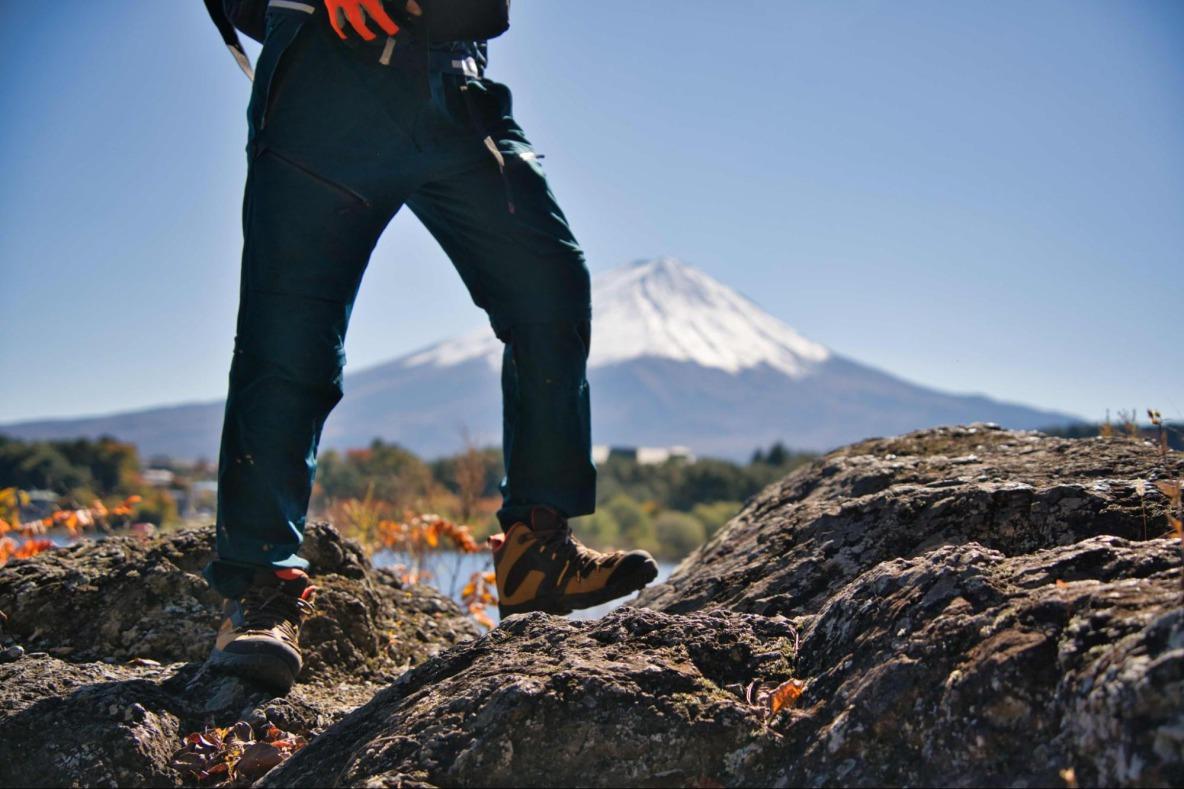 コロンビアの「ハイキングシューズ」は“半永久的に撥水が持続”すると