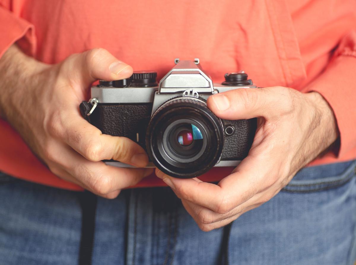 人気写真家が選ぶ、おすすめのフィルムカメラ10選！特徴やスペックも 