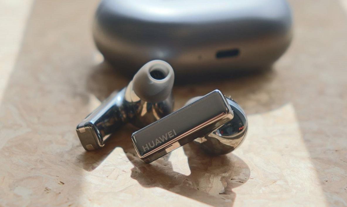 Amazonブラックフライデー】編集部員も愛用中の「HUAWEI FreeBuds Pro