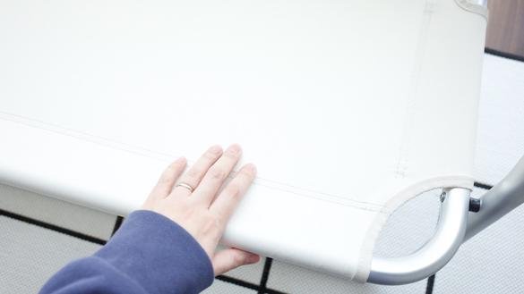 無印良品に「折りたたみベンチ」があるって知ってた？ 家でも 