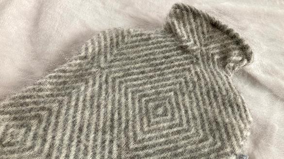 LAPUAN KANKURITの湯たんぽは、夏場も使える秘密があるんだ | ROOMIE