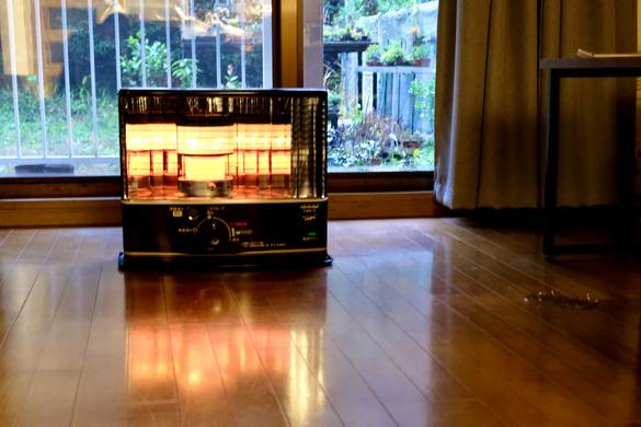 低燃費運転ができちゃうトヨトミの石油ストーブ「ダブルクリーン」は 