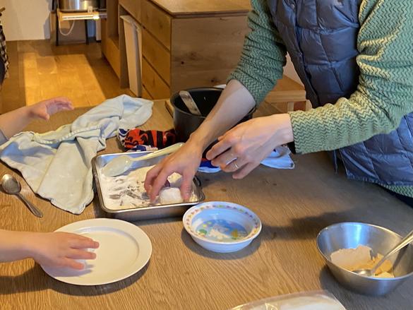 おうちで楽しむ「炊飯器餅つき」。家にあるものだけで簡単に