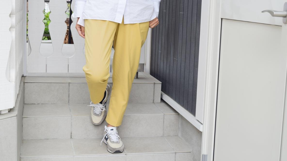 What to wear with cream pants - Buy and Slay