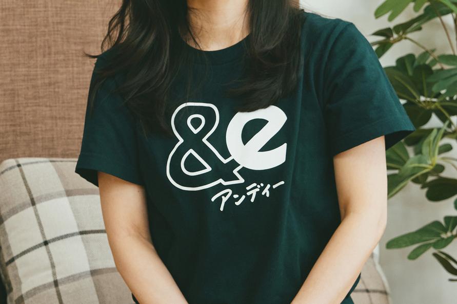 &eのTシャツ