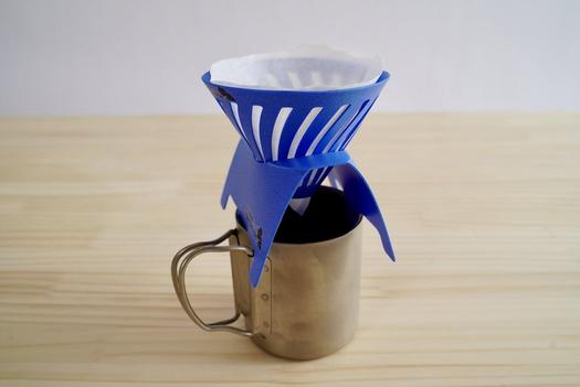 重さ11g ＆丸めて隙間に収納OK！ 登山家開発のコーヒードリッパーが