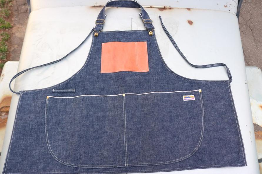 MIYACO FISHING BOYの「MFB CAMPING APRON」