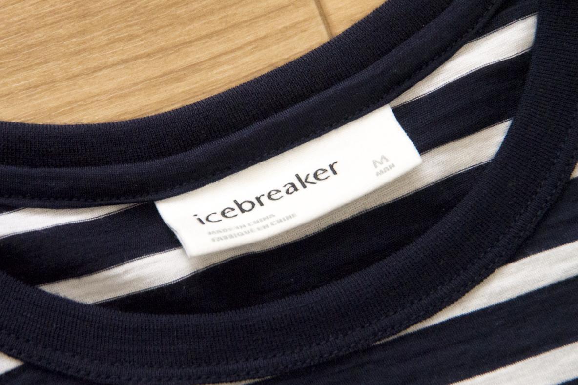 icebreakerの「メリノウール100%Tシャツ」は、ジメジメとした暑い日を