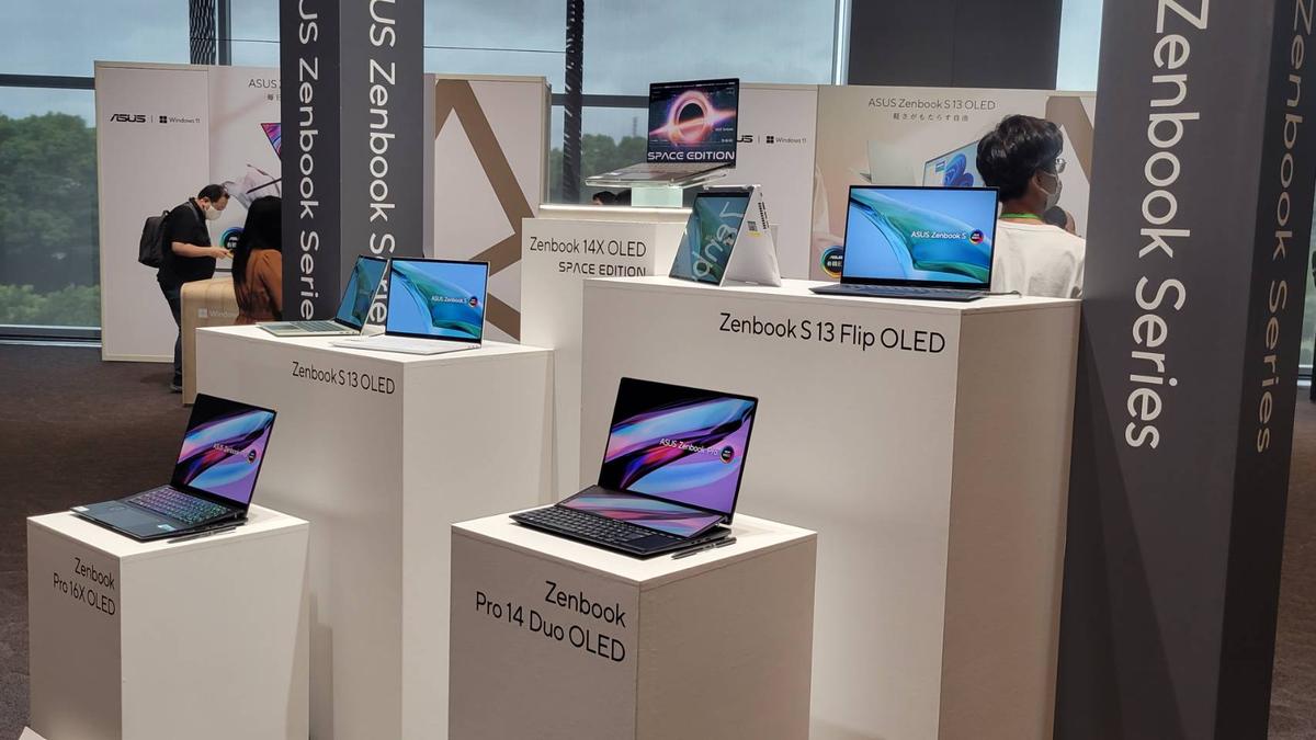ASUS「Zenbookシリーズ」に新モデルが5つも登場！ キーボードがせり 