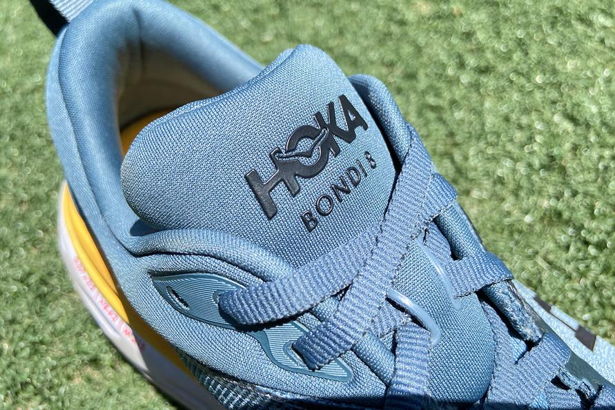 HOKAの「BONDI 8」