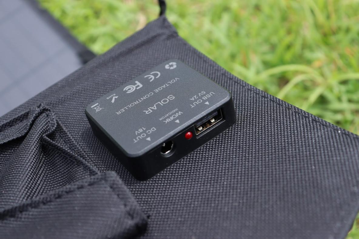 ソーラー発電 折りたたみテーブル 30W 防水耐候 新品未開封-1 ソーラー発電 折りたたみテーブル 30W 防水耐候 新品未開封-0