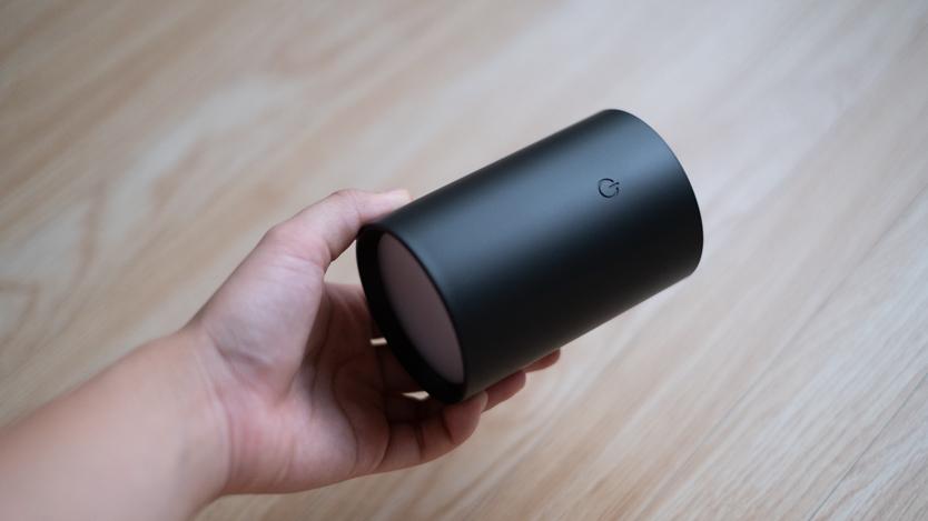 コンパクトで変幻自在な±0「LEDマルチライト」が、家中で思い通りの