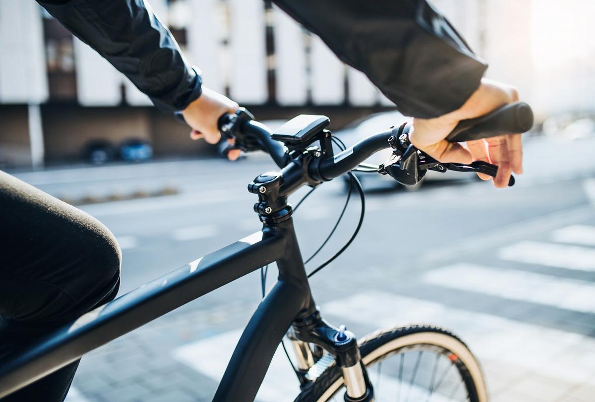 安い電動自転車10選！折りたたみから子供乗せまで、安くても安心・安全 
