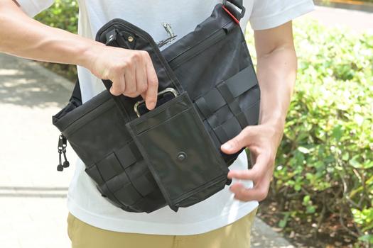 ツールを外付けしてカスタマイズ、機能拡張型スリングバッグが ツールを外付けしてカスタマイズ、機能拡張型スリングバッグが