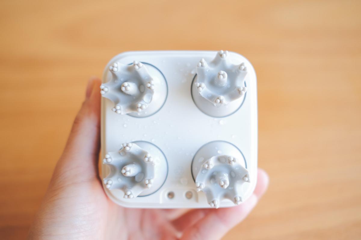 無印良品「お風呂で使える充電式頭皮ケアブラシ」