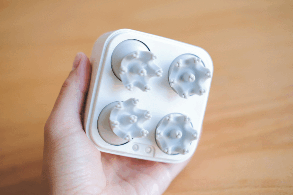 無印良品「お風呂で使える充電式頭皮ケアブラシ」